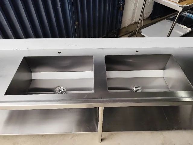 Conjunto de lavagem em inox com dois bojos, comprimento 1,80m  - Foto 3