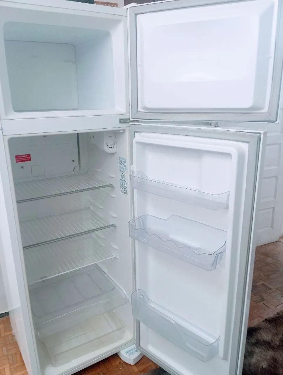 Geladeira 220 vts Eletrolux 340 L  - Foto 4