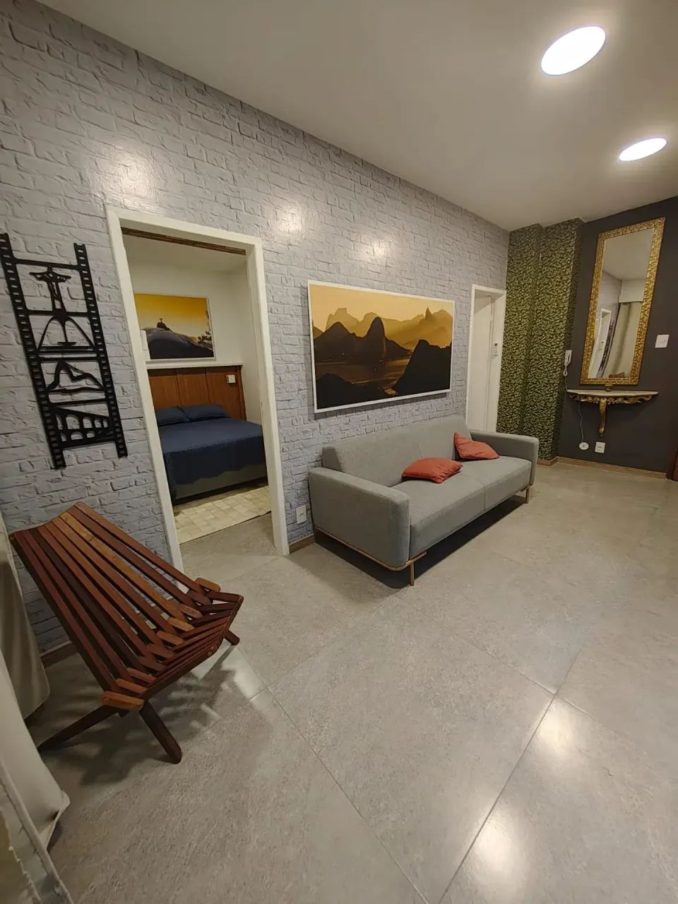 VENDO APARTAMENTO 2 QUARTOS MOBILIADO, CENTRO