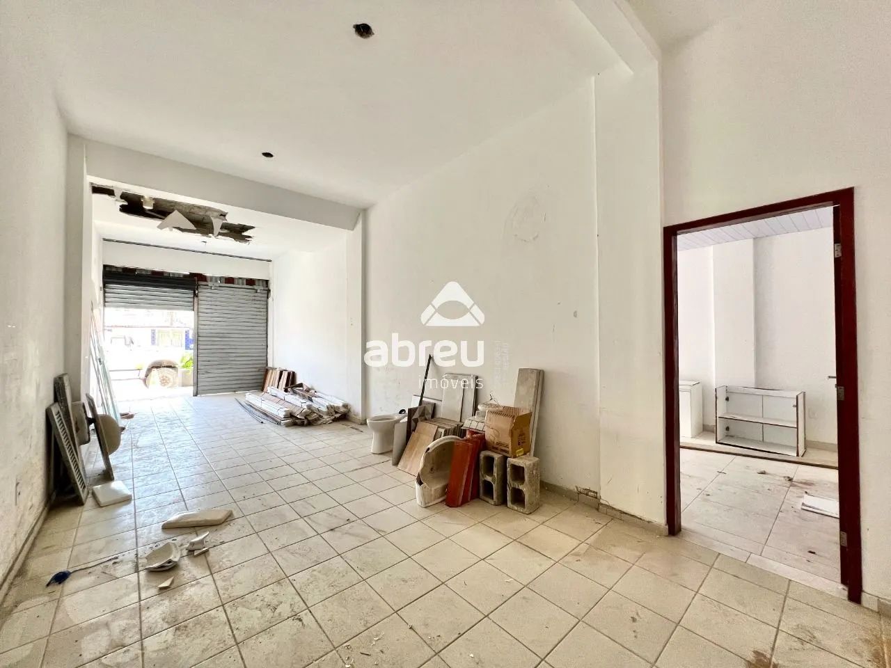 Excelente oportunidade de aluguel de uma loja (n°10), no Edificio Cecom, localizada na Ave - Foto 5