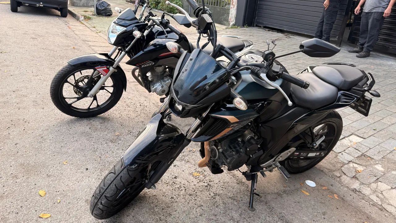Yamara FZ25 ABS  - Foto 5
