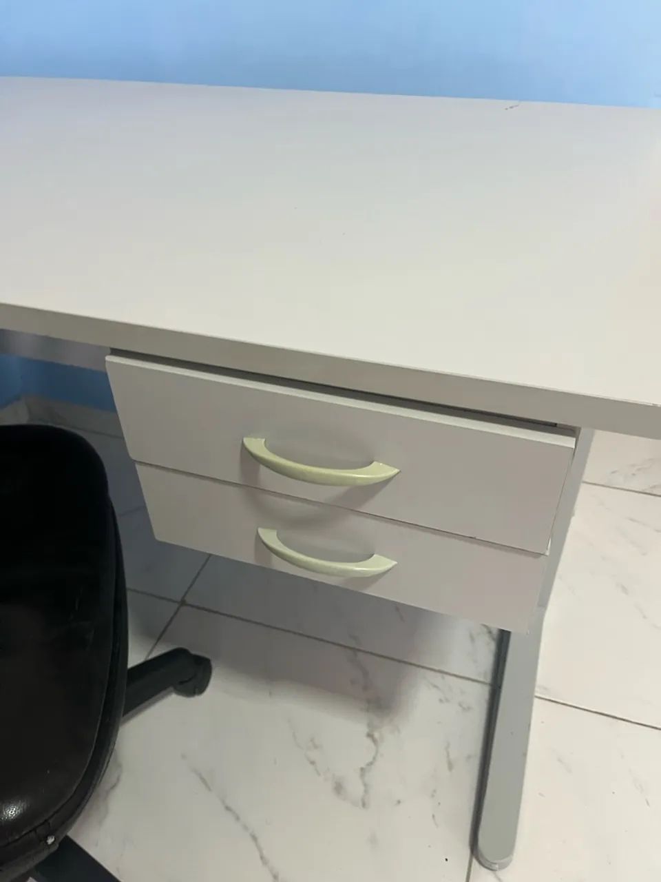 Mesa e cadeira de escritório  - Foto 2