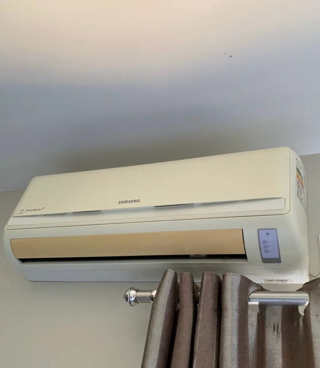 Ar-condicionado Samsung Split 9.000 BTUs - R$ 800