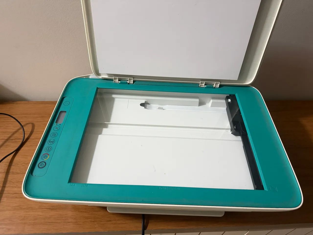 Impressora HP Deskjet Ink Advantage 2676 - Foto 3