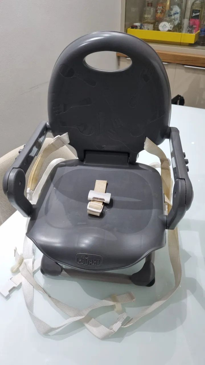 Cadeira de Alimentação Chicco Portátil Pocket Snack Cinza - Foto 3