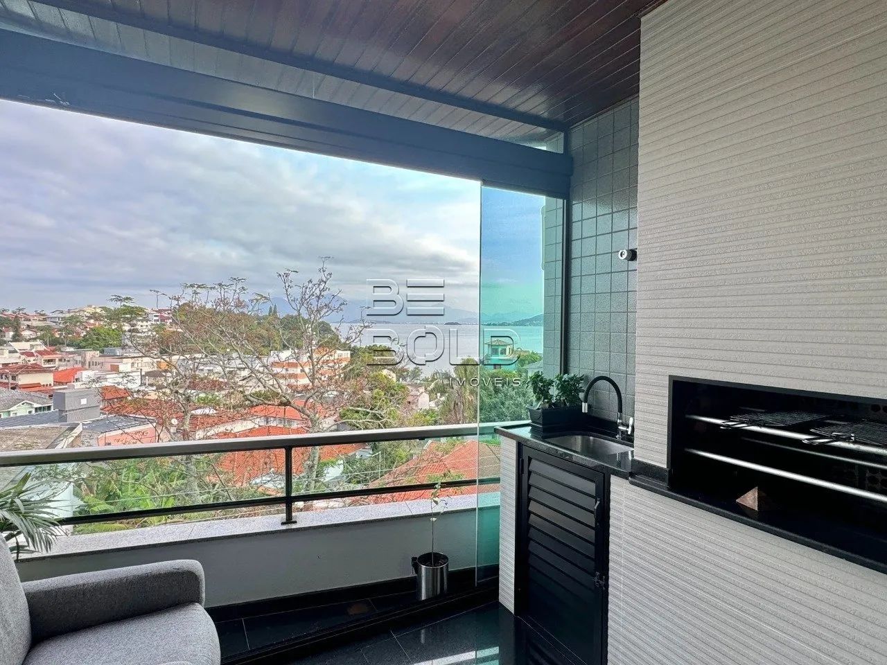 Apartamento com vista panorâmica no Bom Abrigo