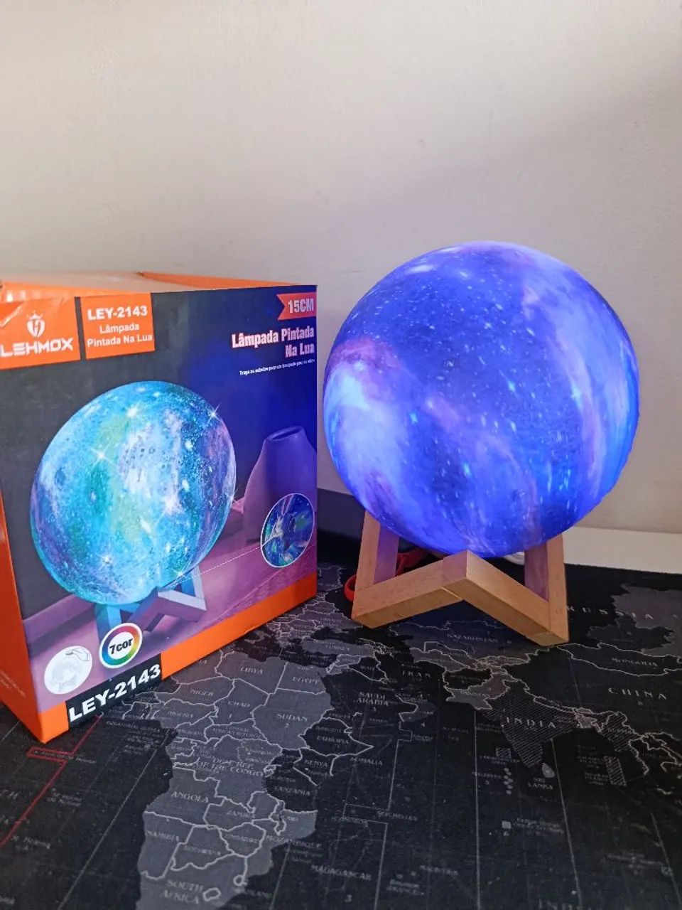 Luminária led RGB formato de Lua com touch / OFERTA IMPERDÍVEL  - Foto 5