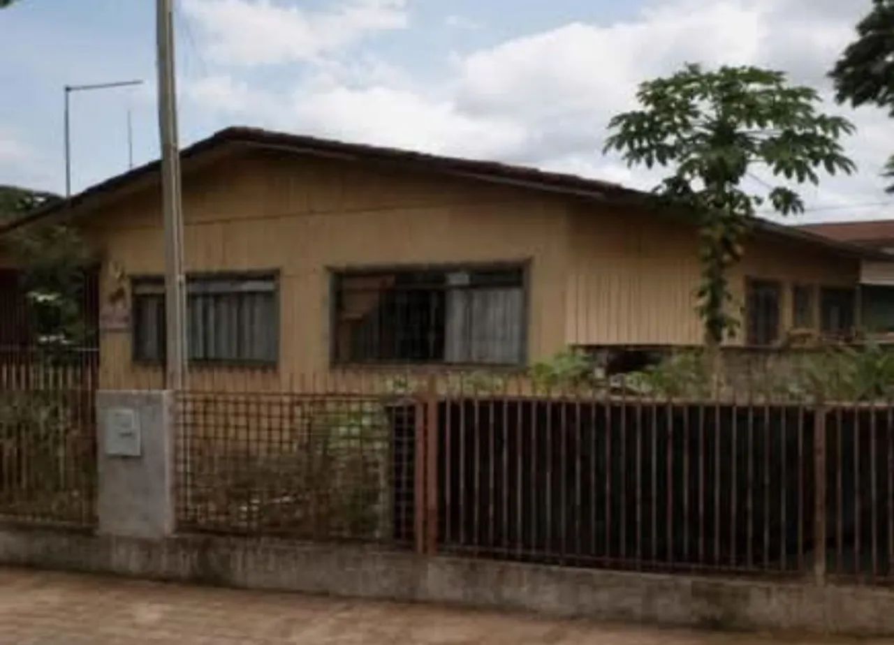 Vendo Casa Tuiuti - Próximo Colombo 