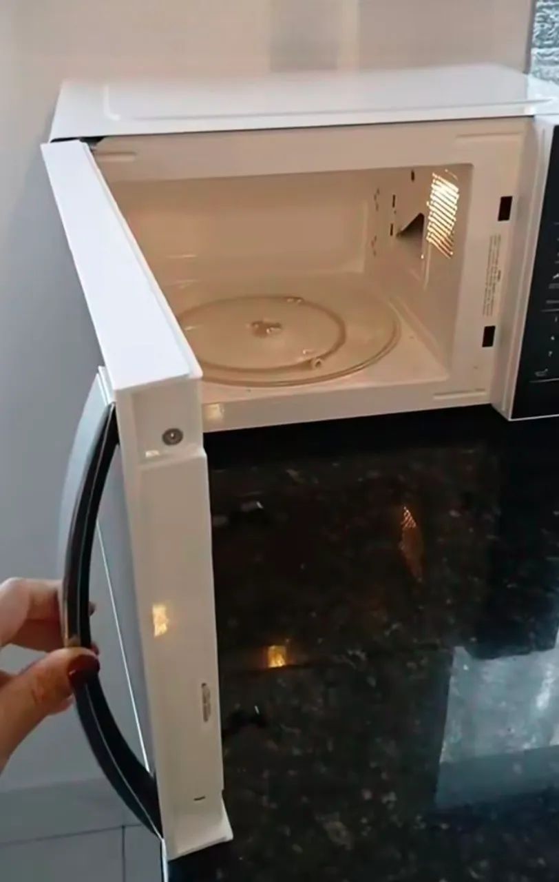 Microondas Britânia  - Foto 2