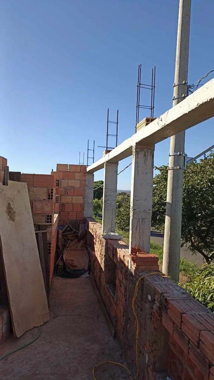 Casa com dois andares(IMPERDÍVEL) - Foto 4