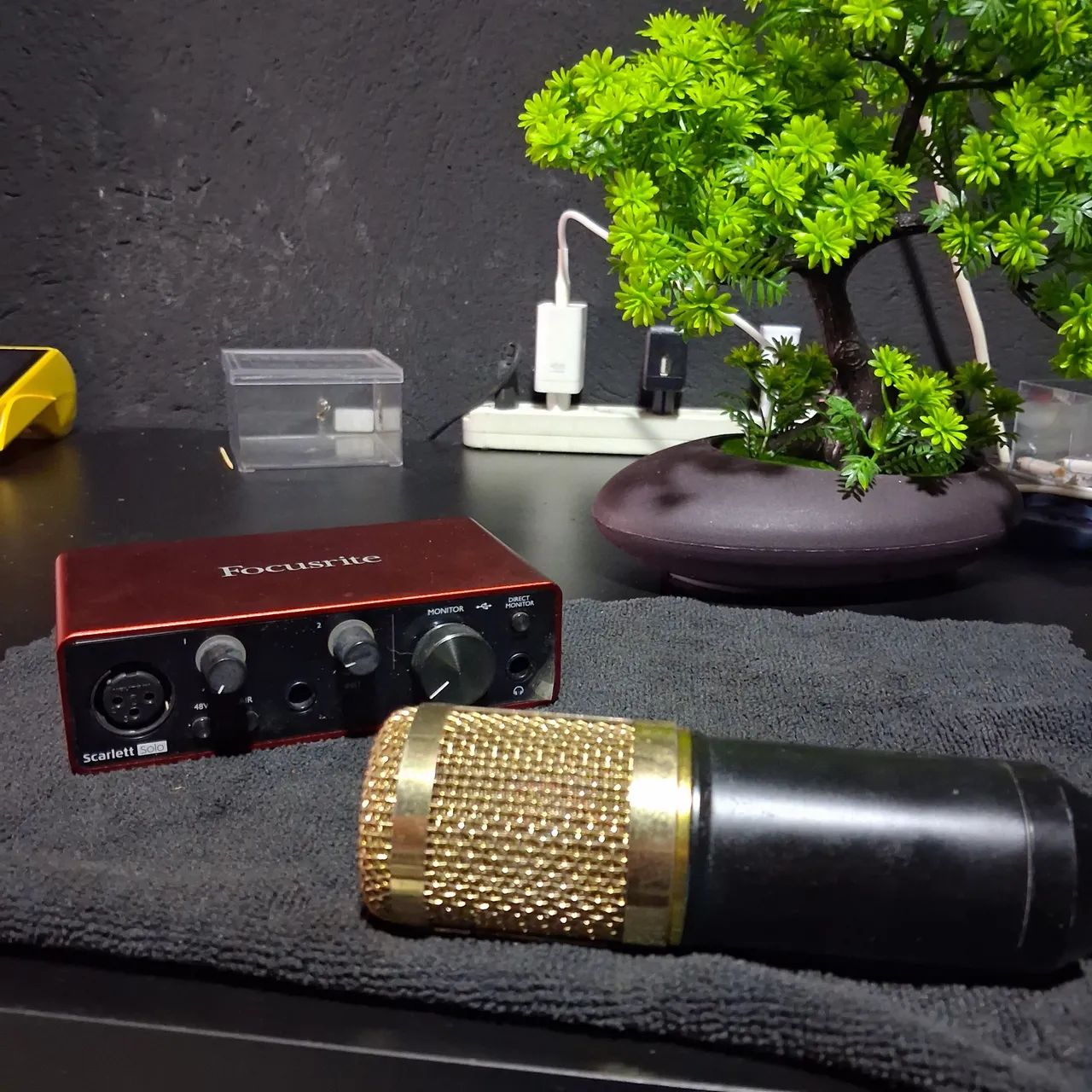 Interface de áudio Focusrite 3rd