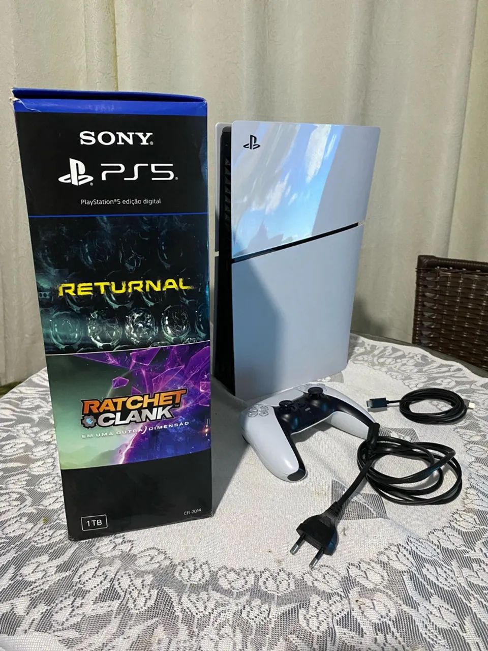 PS5 Slim 1 TB