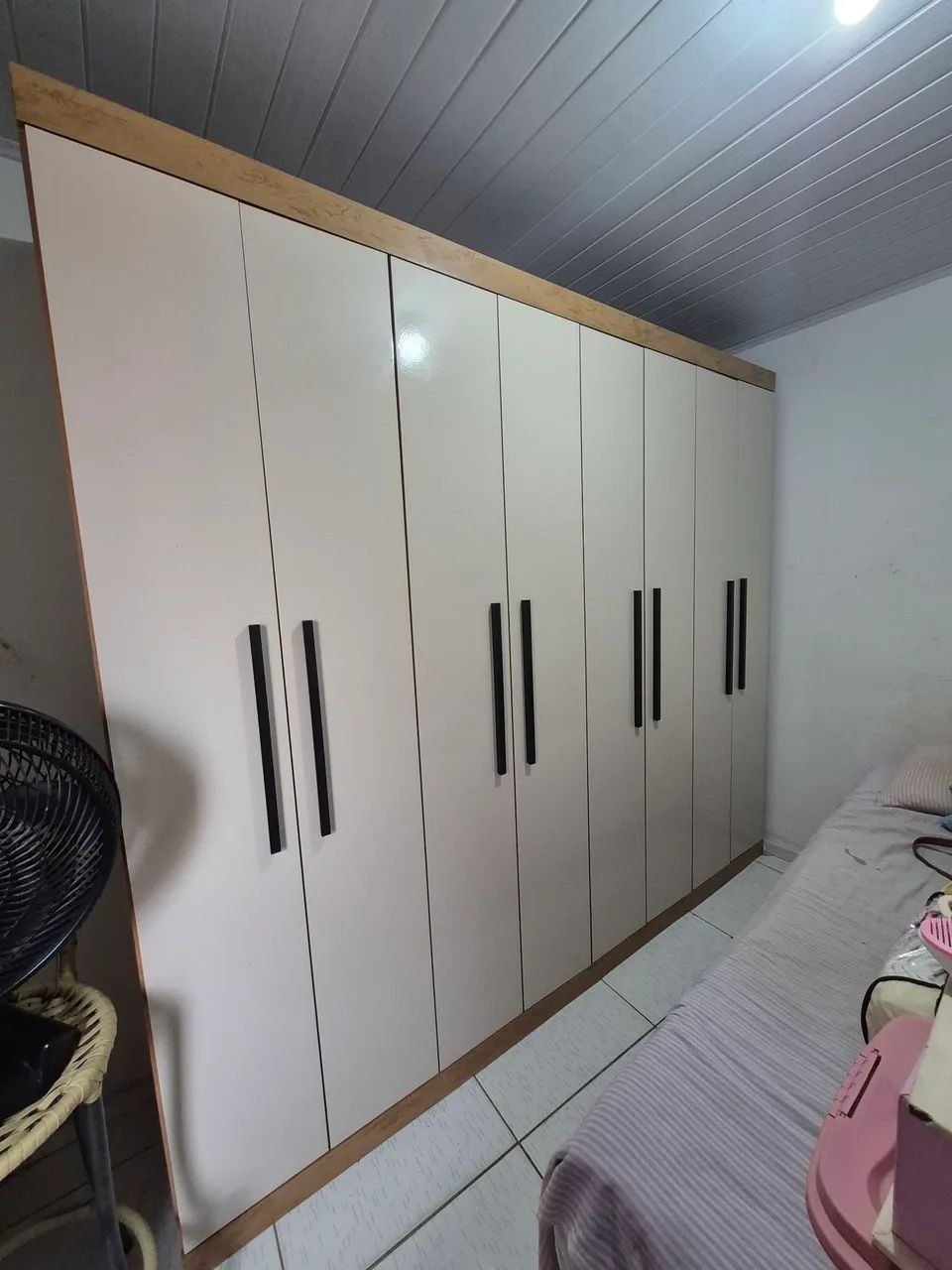 Guarda roupa 8 portas 
