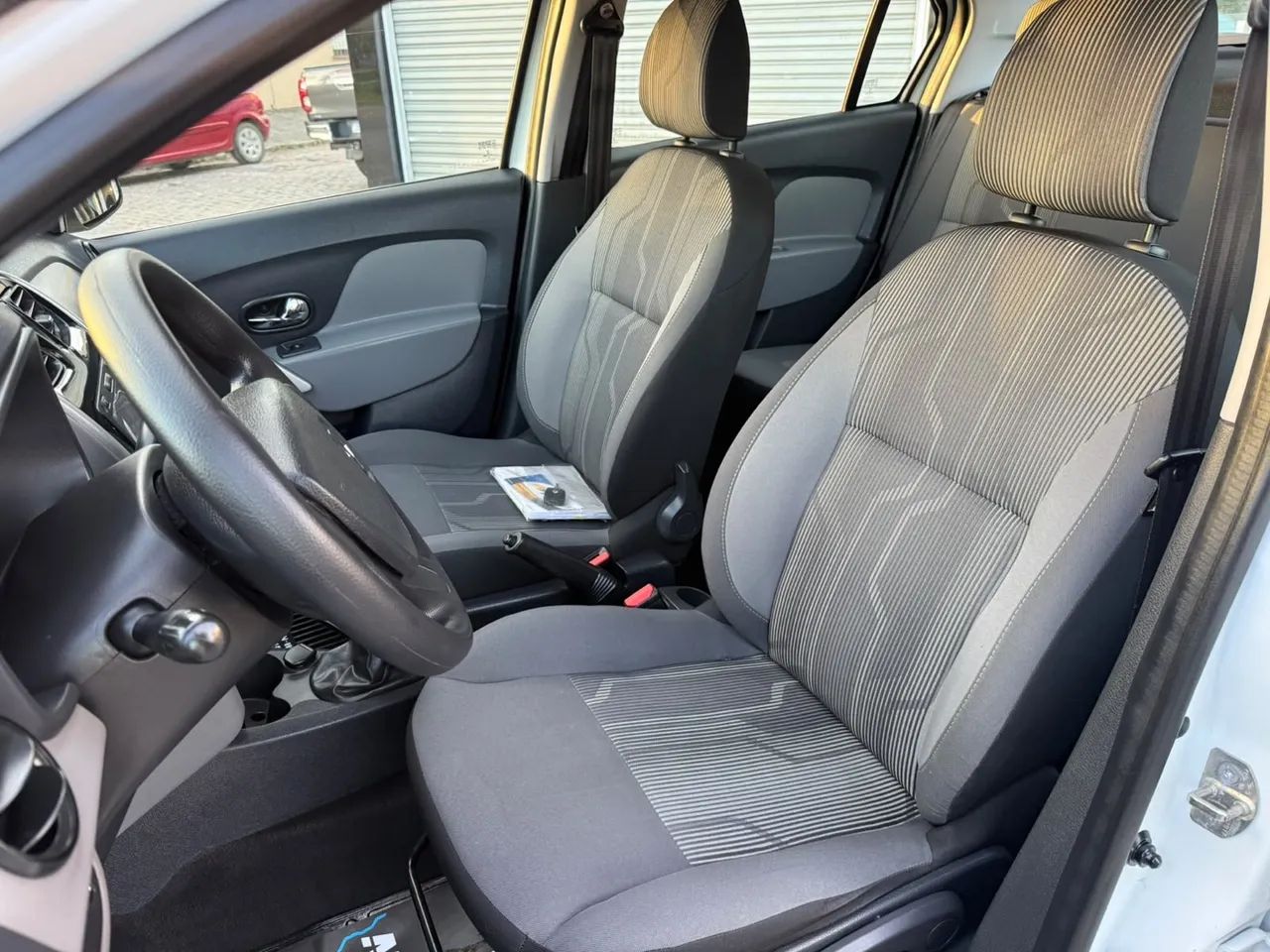 Renault Logan Expression Flex 1.0 12V 4P 2018 - Foto 3