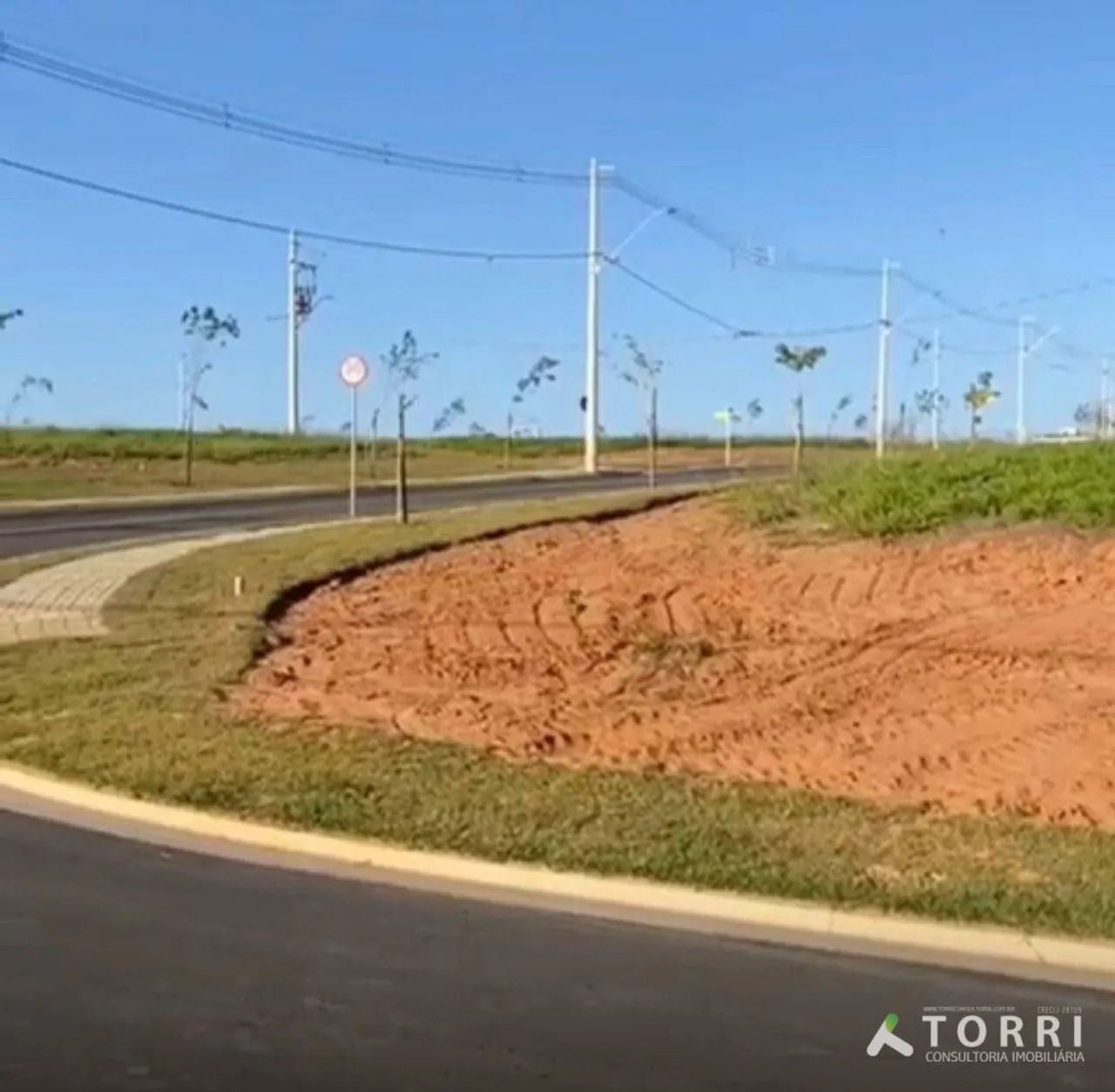 Terreno de Condomínio com 364 m², localizado no Residencial Terras ...