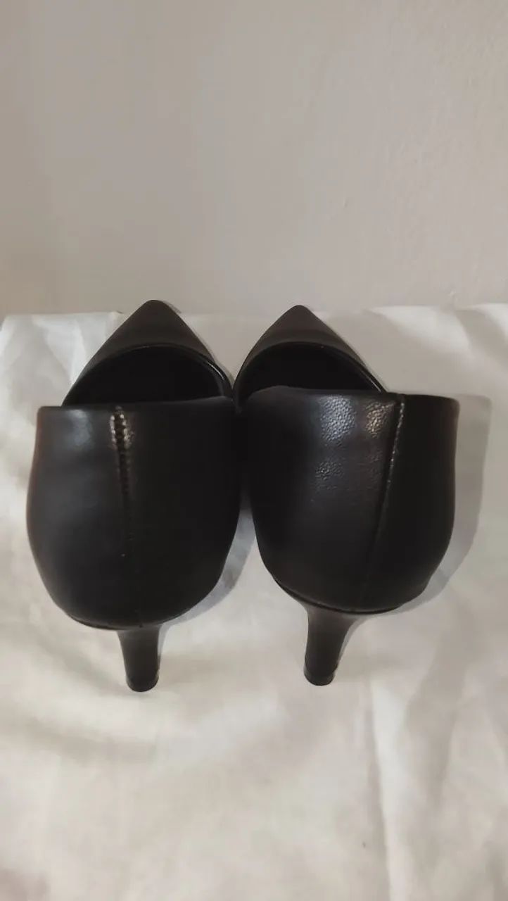 Vendo sapato bebecé 36 excelente 