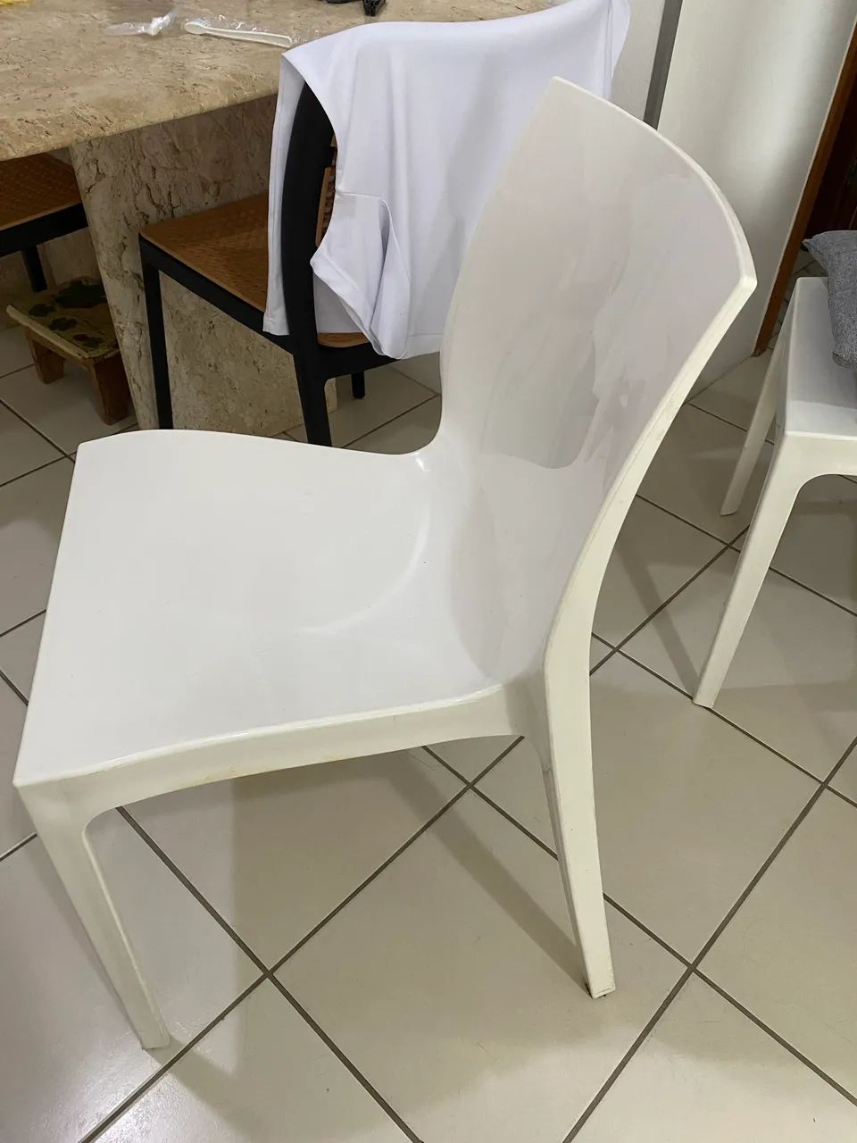 4 Cadeiras plastico tramontina 