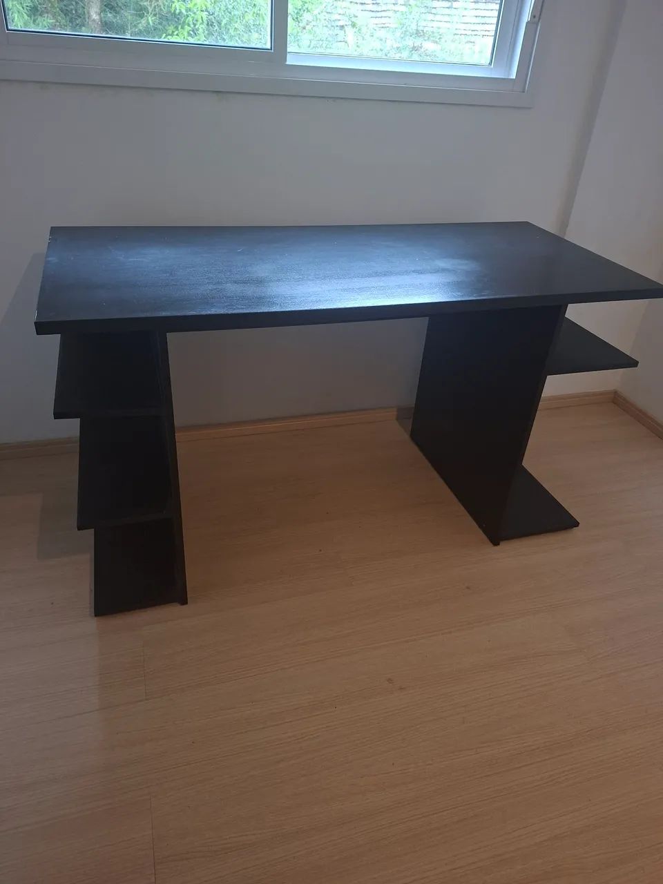 Mesa de quarto / escritório 