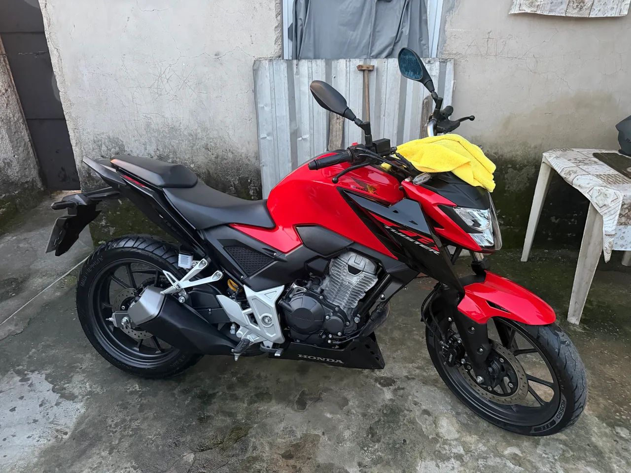 CB300F nova nova bem conservada 2 dono  - Foto 2