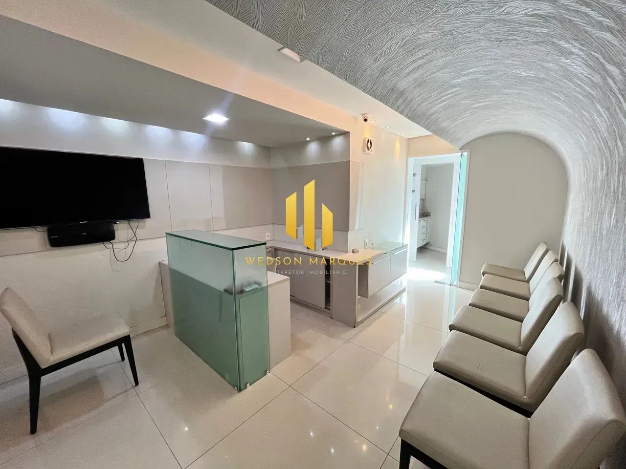 Sala Empresarial Flor de Santana 65m Reformada 01 Vaga