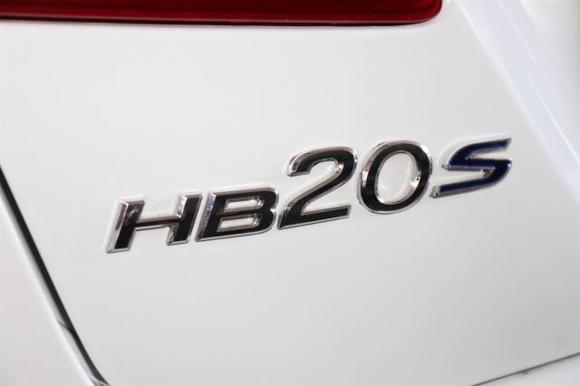 HYUNDAI HB20S 2015/2015 1.6 COMFORT PLUS 16V FLEX 4P AUTOMÁTICO - Foto 4