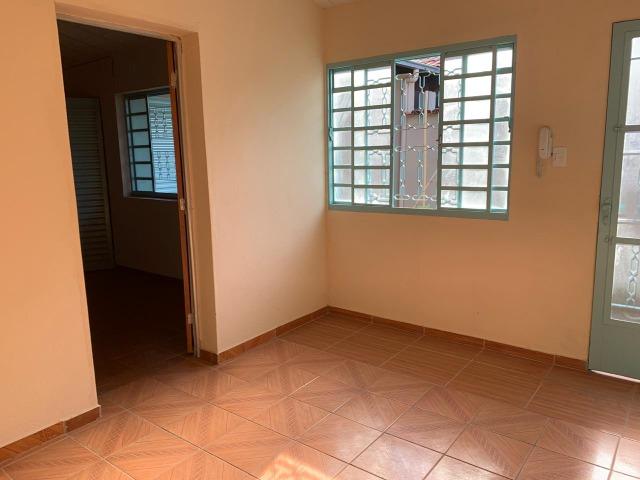 DA vendo uma linda casa em Itaúna no bairro Santanense,excelente localização - Foto 10