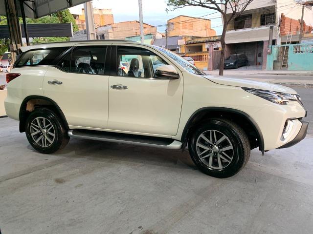 Hilux SW4 SRX 7 Lugares Branca Perola 2020 0KM - Foto 4