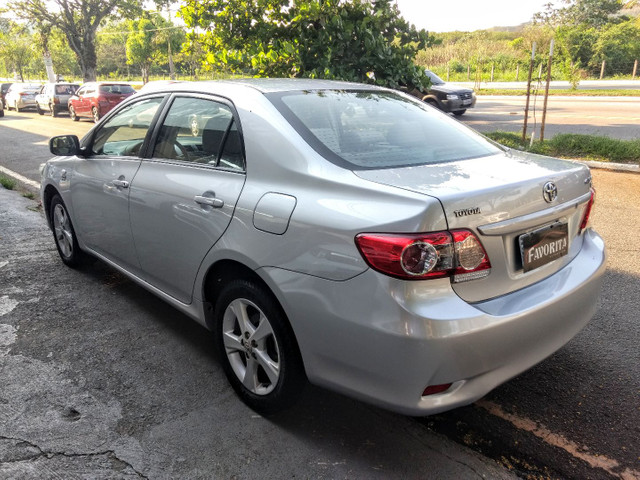 Toyota Corrolla GLI 1.8 Flex Aut - Foto 6