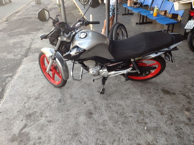 MOTO HONDA FAN