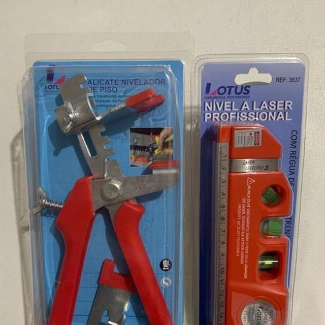 Kit Nivelador De Piso: Alicate Nivelador + Nível Multifuncional a Laser 10 metros Lotus