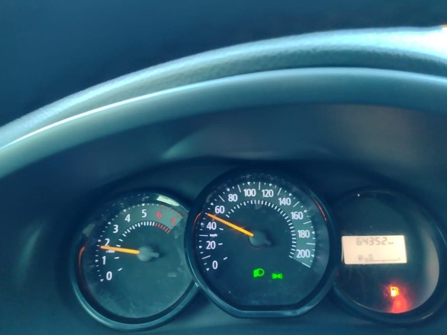 VENDO UM SANDERO NOVO 45 MIL REAIS