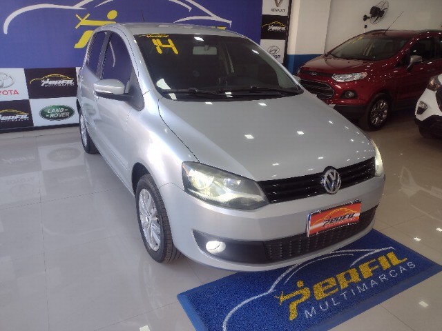 VW FOX TREND 1.0 COMPLETO ÚNICO DONO  ENTRADA + 485,70 