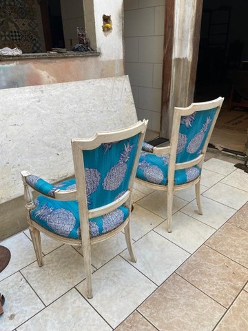 Par De Cadeiras Est Inglês Pintura Em Pátina Estofadas  - Foto 2
