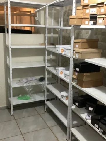 Prateleiras estantes de aço 