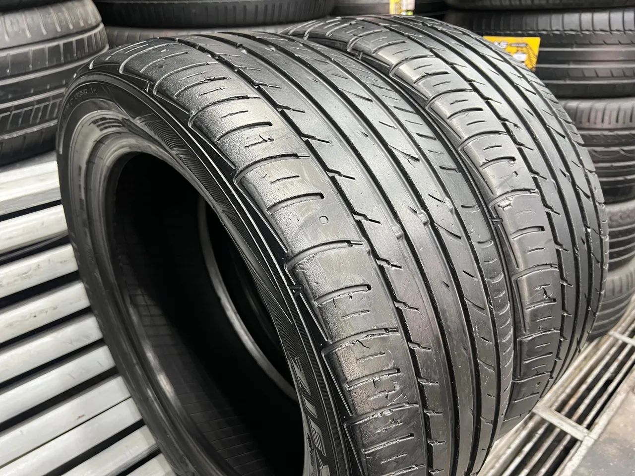Par de Pneus 225/50/17 Falken Ziex ZE914 R$499,00 / Pneu 225/50R17