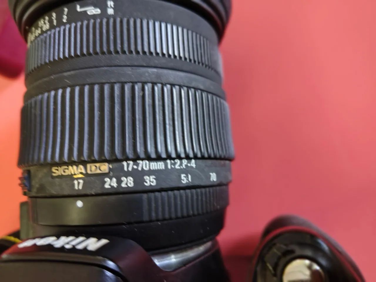 Camera Nikon D5100 e Lente Sigma 17-70mm f/2.8-4 DC para Nikon