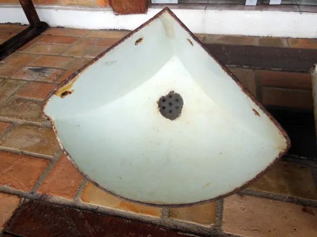 Cuba e Mictório Antigos de Ferro Esmaltado Cada 280,00 - Foto 4