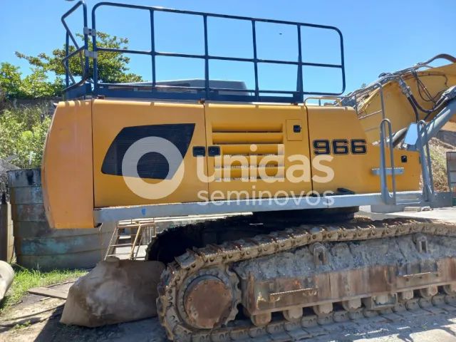 Escavadeira Liebherr R966  2018 15.191hrs - Foto 3