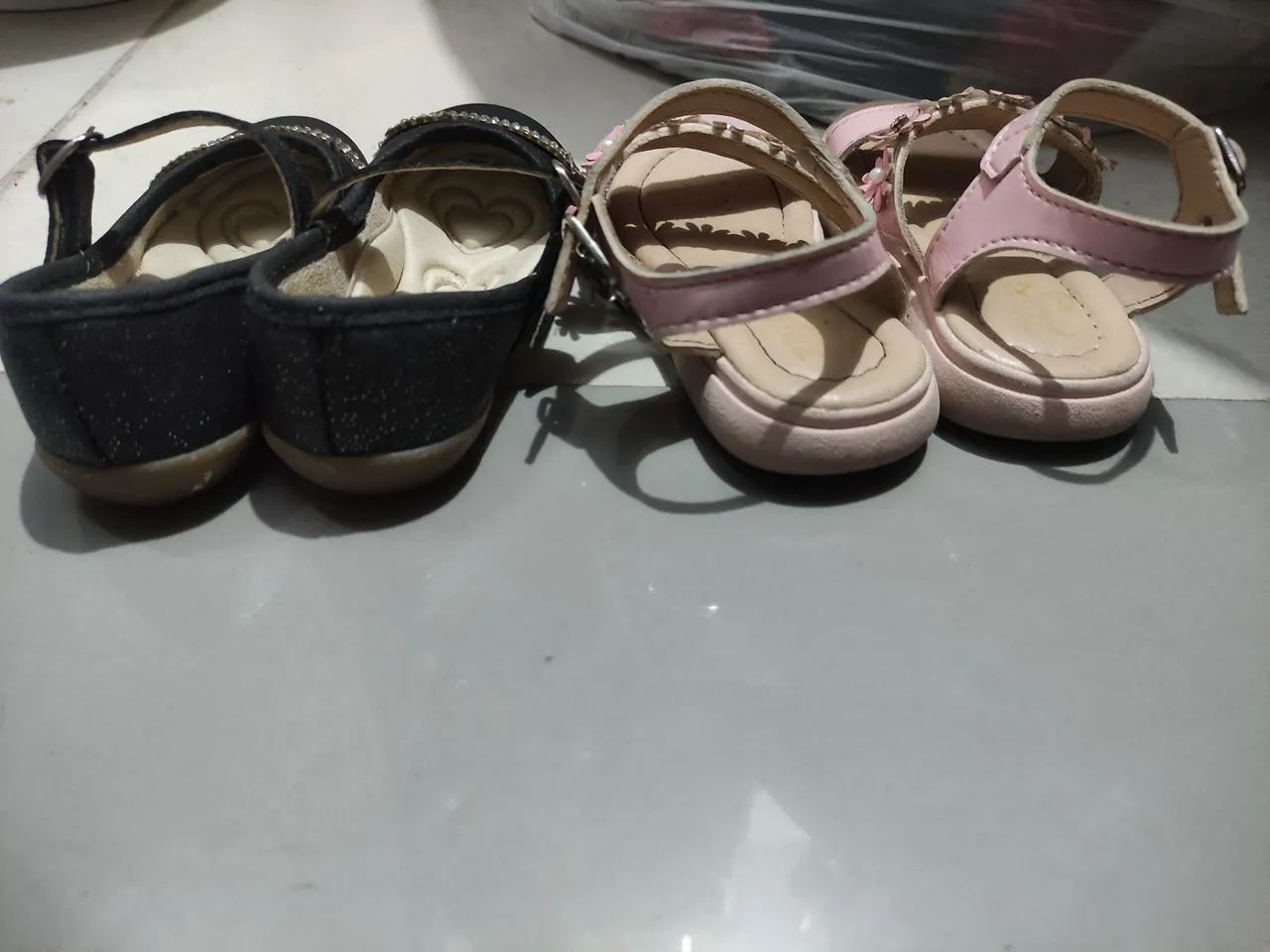Lotinho Sapato e sandália Bebê - Tamanho 20 ( 15,00 lote) - Foto 3
