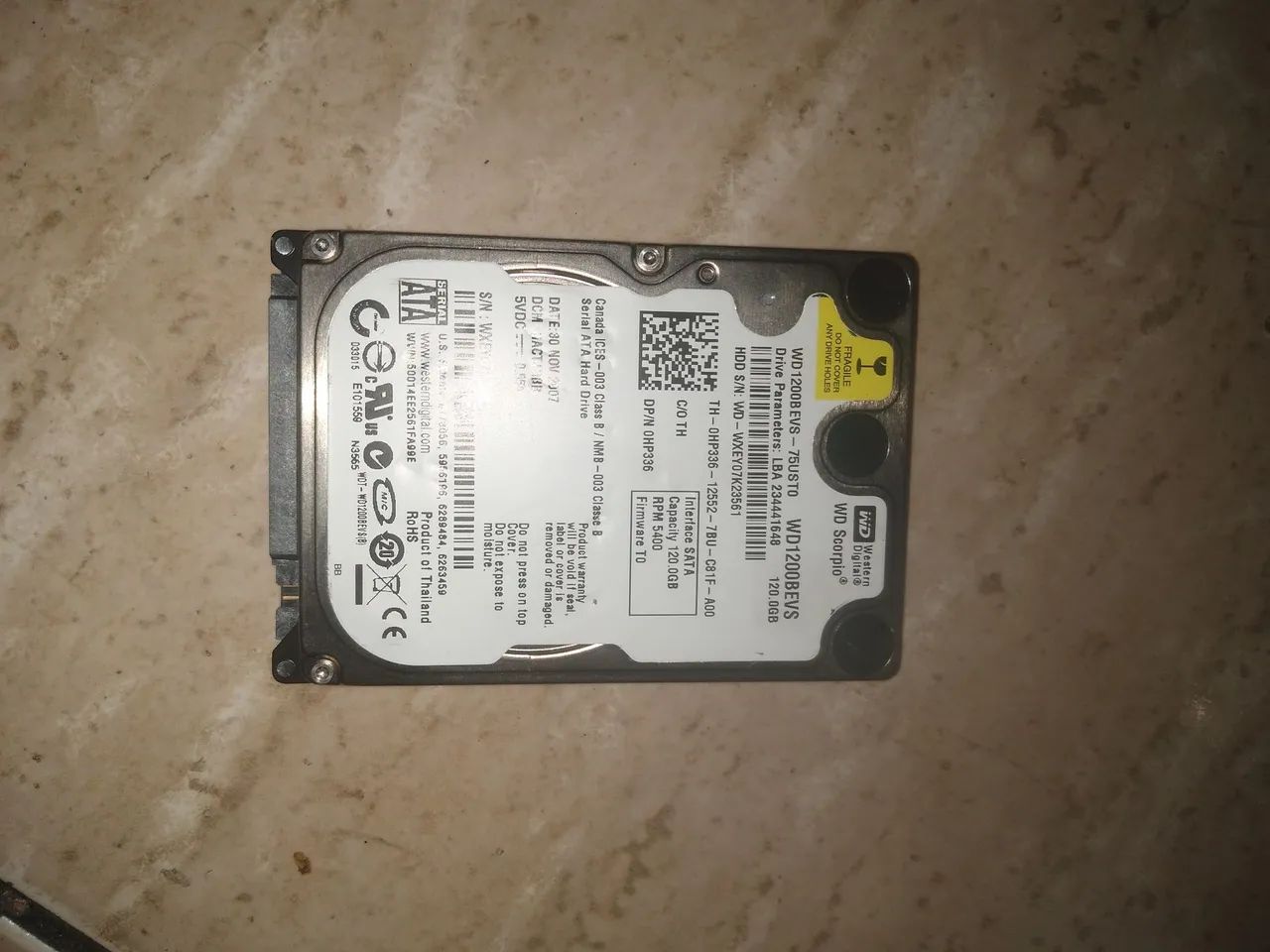 HD sata para notebook 120 GB funcionando normalmente 70 reais 