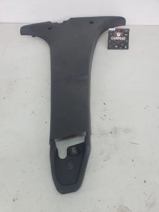 Moldura Coluna Central Direita Renault Duster 2016