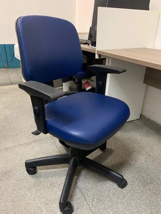 Cadeira de Escritório Giratória com Rodinhas Azul