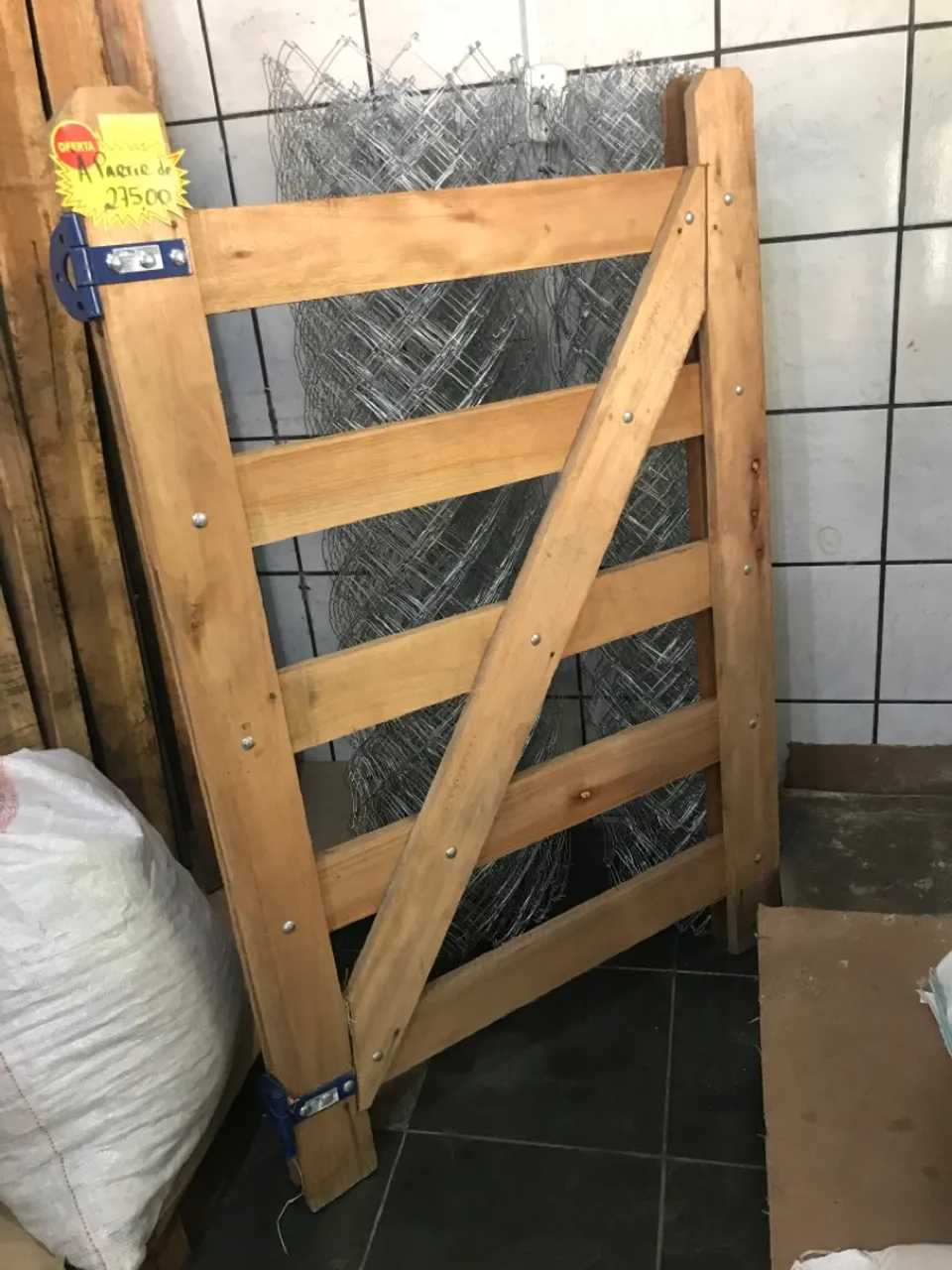 Portão de Madeira para Jardim/Chácara - Promoção