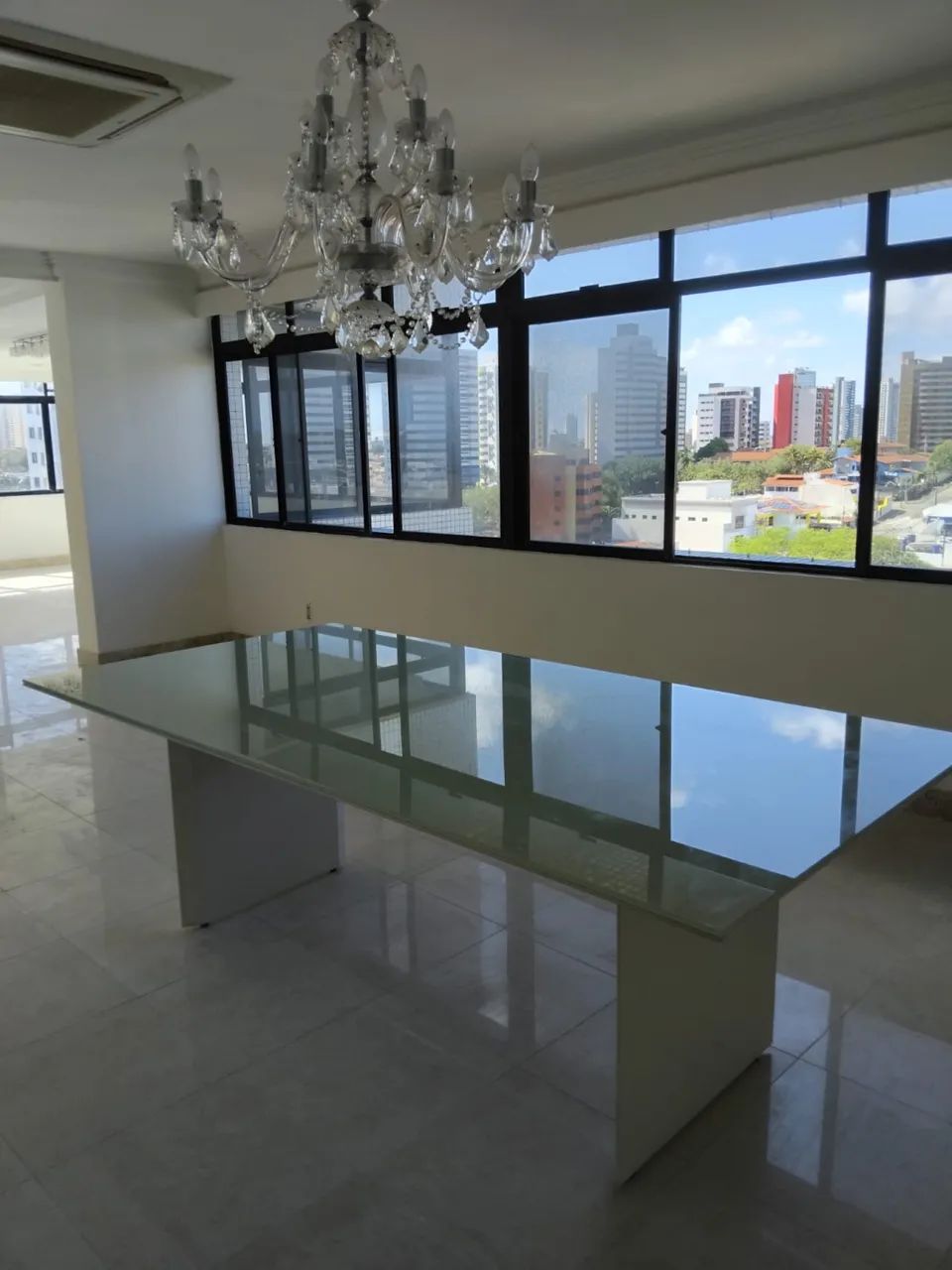 Mesa de jantar excelente estado - Foto 3