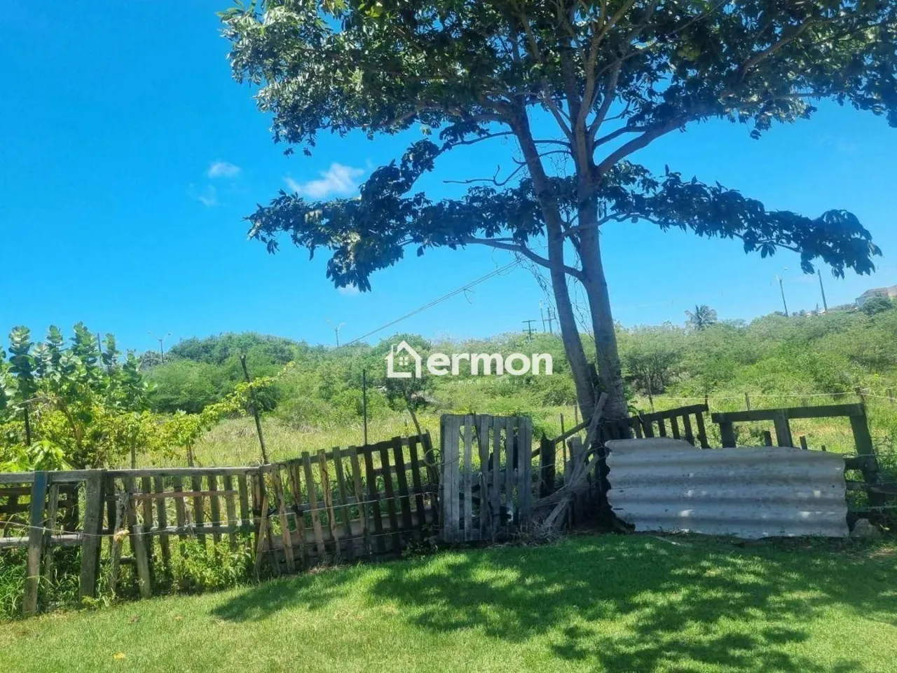 Terreno à venda, 572 m² por R$ 250.000 - Candelária - Natal/RN
