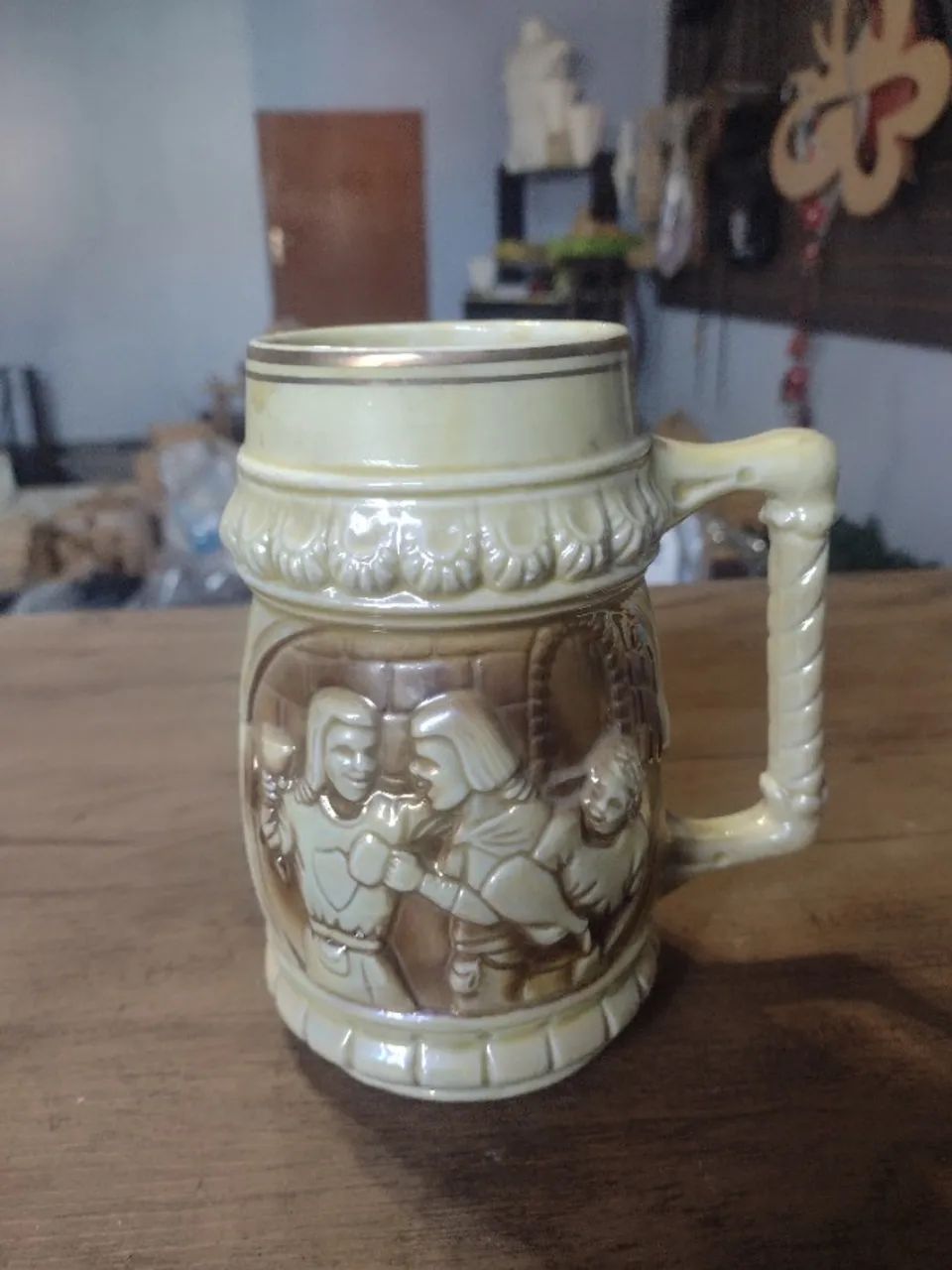 caneca antiga64522262446850121