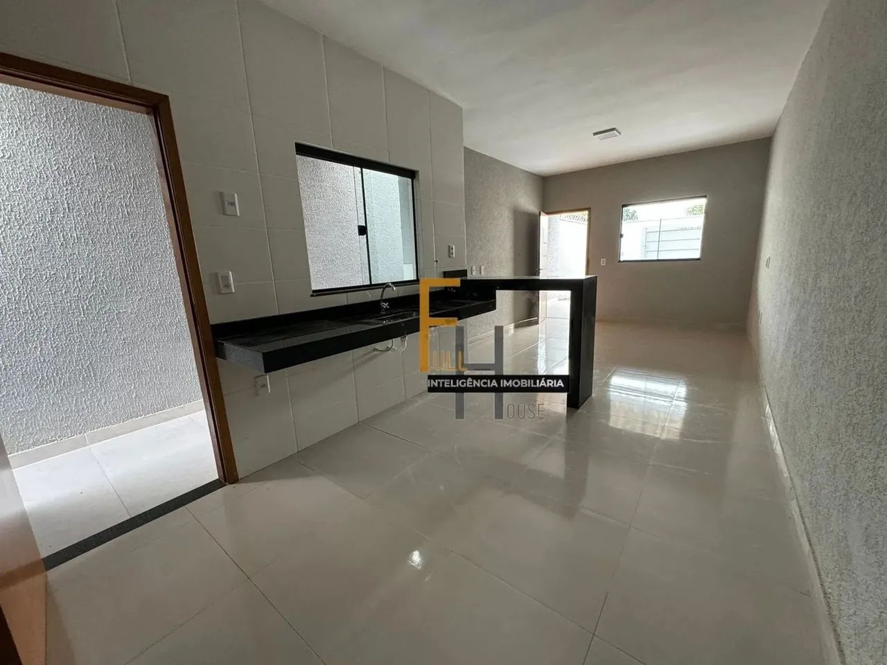 CASA LAGUNA PARK I 2 GUARTOS I 2 VAGAS I CAZINHA AMERICANA I CERAMICA I 75 M² - Foto 4