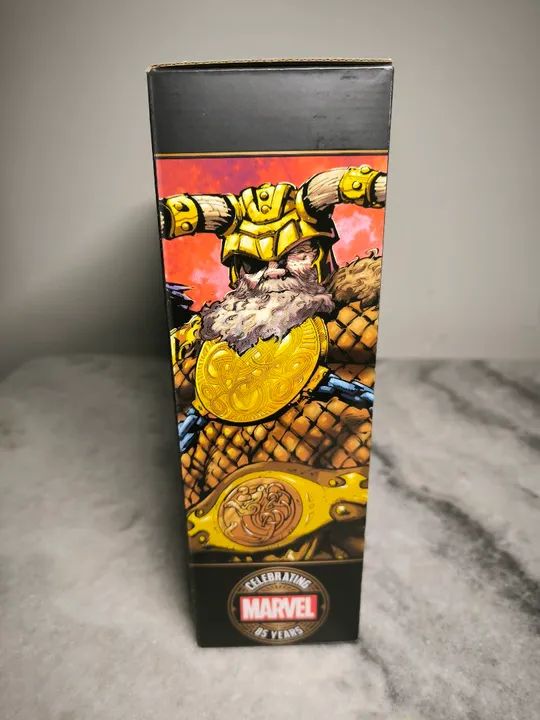 Marvel Legends Odin celebrating 85 years lacrado - Foto 2