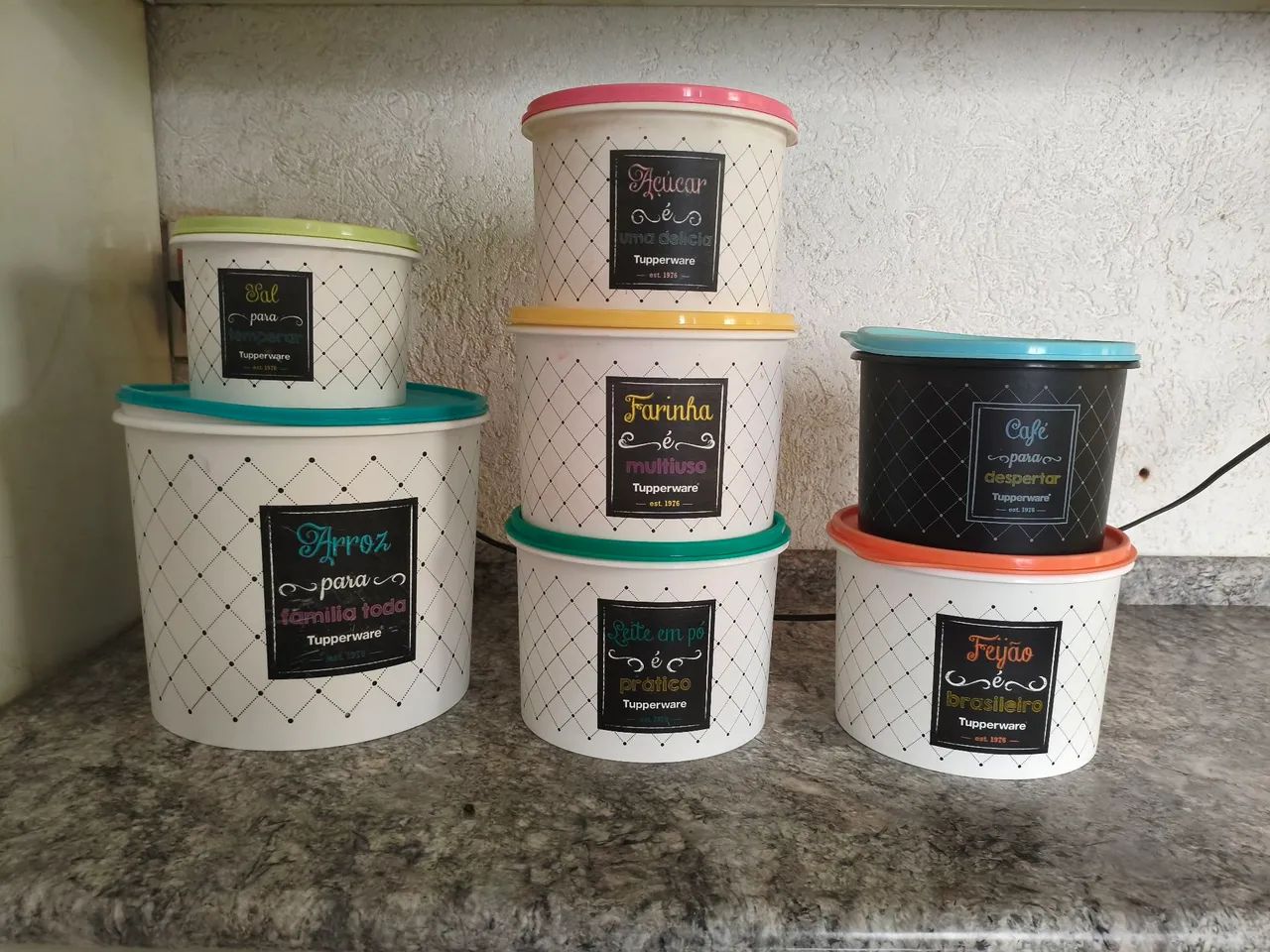 Jogo de potes Tupperware para cozinha