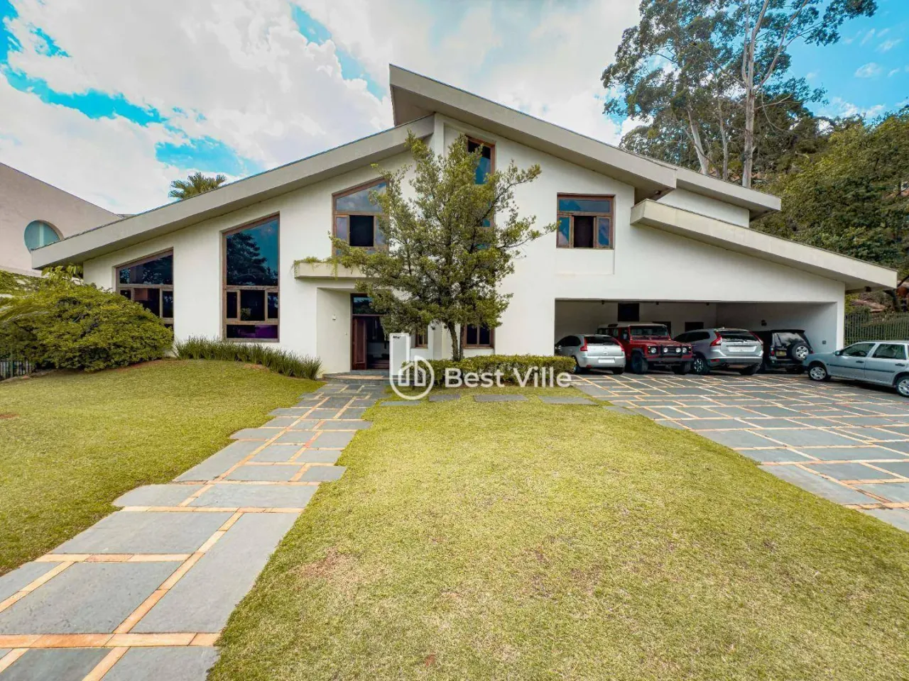 Casa com Preco de terreno , otima oportunidade!
